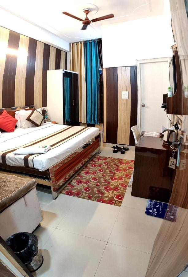 Hotel O Greno House Near Pvr Ansal Plaza Большая Нойда Экстерьер фото